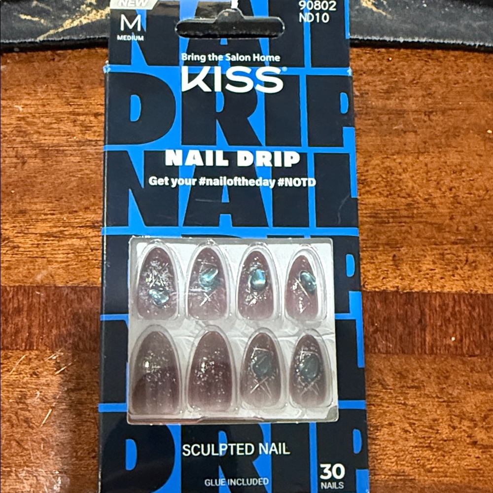 Kiss Nail Drip Medium Press-On Nails - Black and Silver